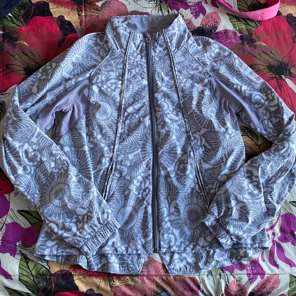Lululemon Run: Travel To Track Jacket - Picture 6 of 11